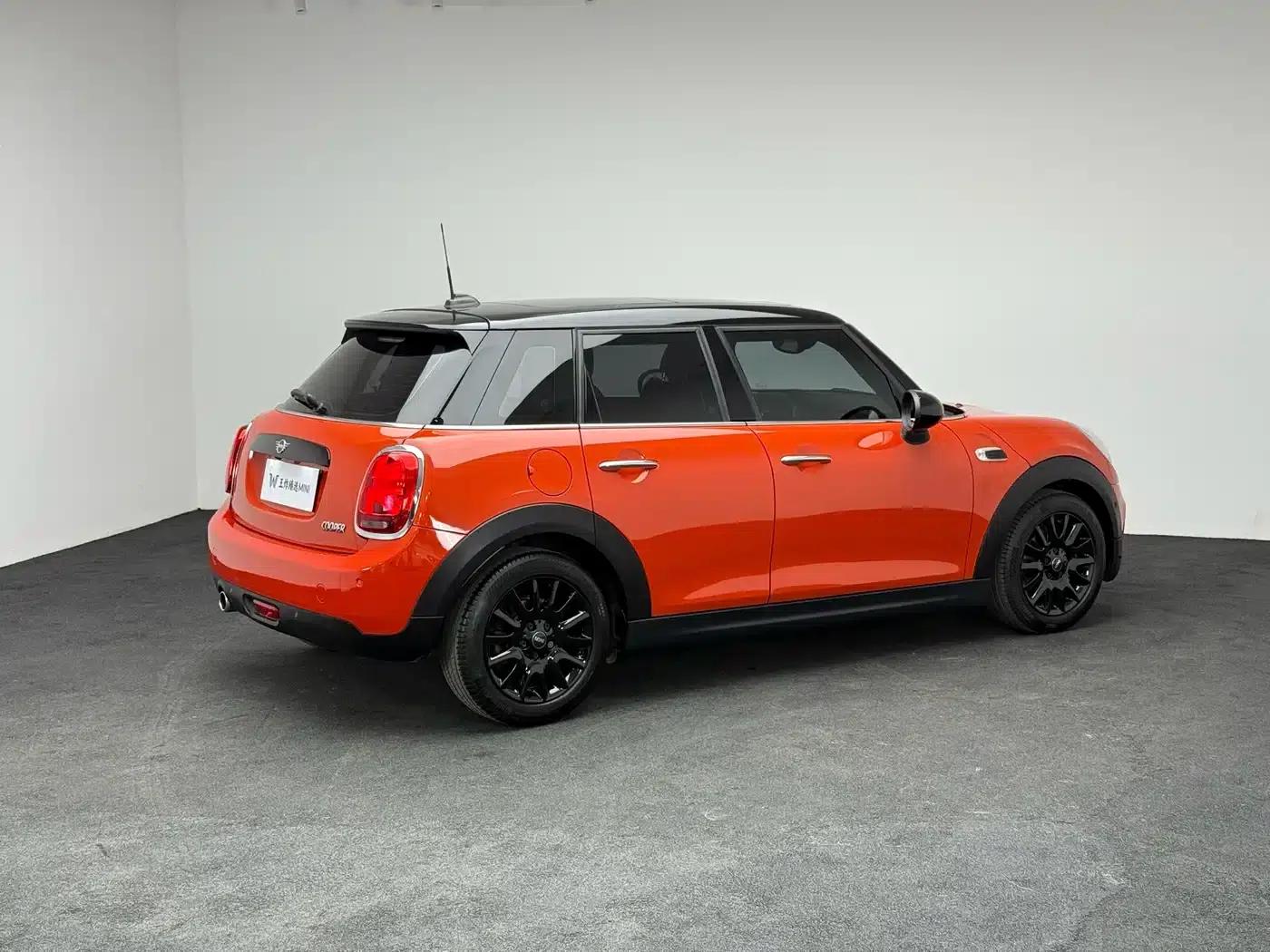 2019 MINI 1.5T COOPER Classic 5-Door — миниатюра 13