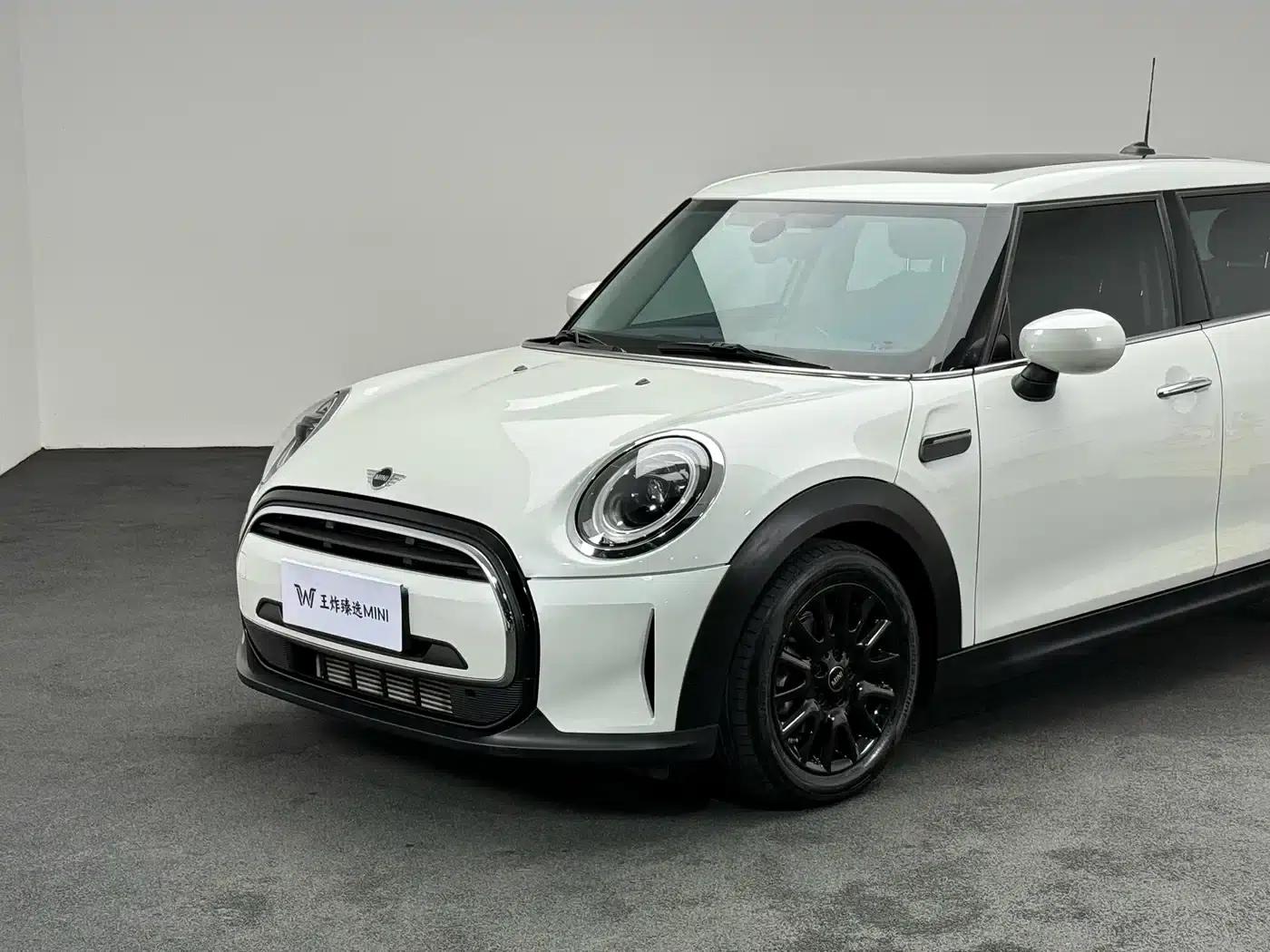 2023 MINI 1.5T ONE 5-Door Edition — миниатюра 5