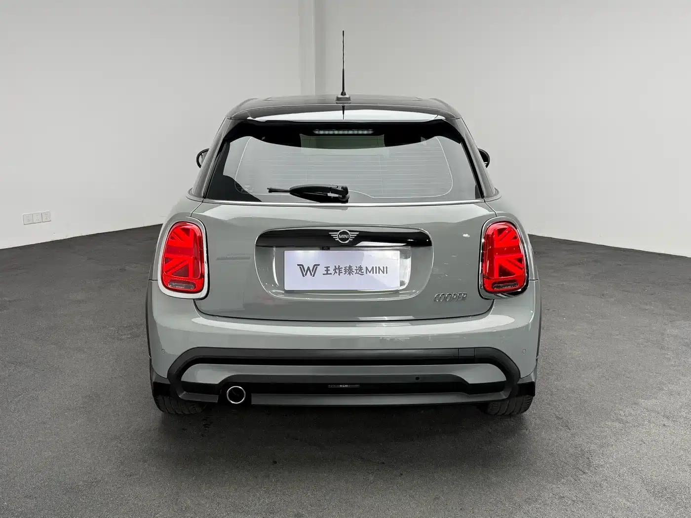 2022 MINI 1.5T COOPER Classic 5-Door — миниатюра 12