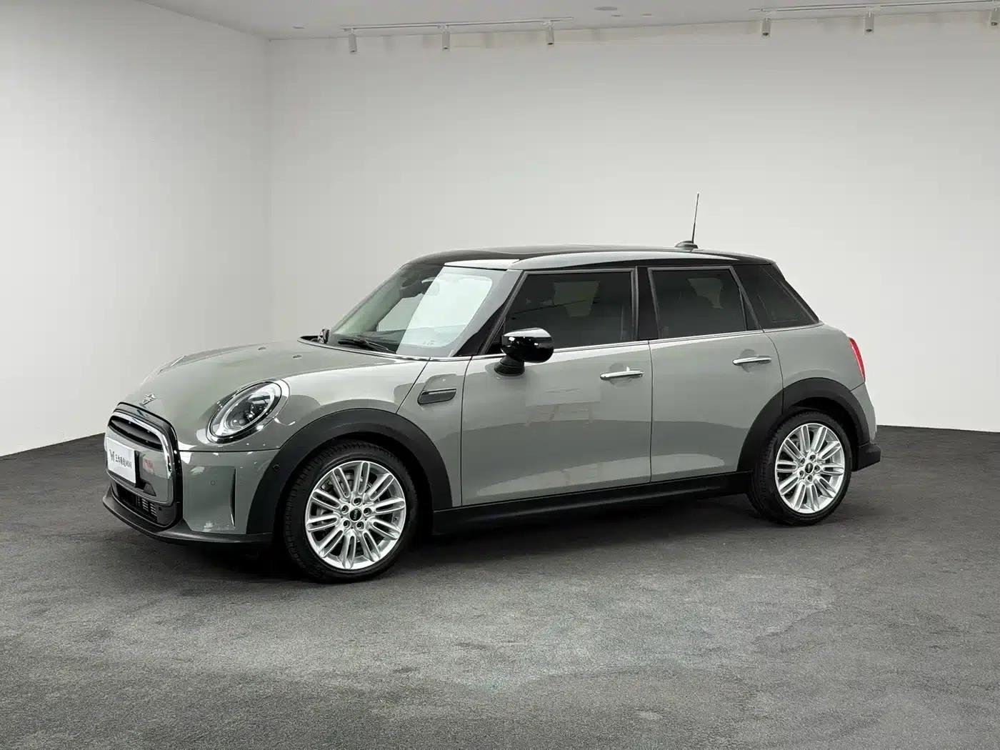 2022 MINI 1.5T COOPER Classic 5-Door — миниатюра 3