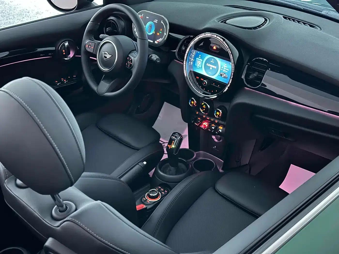 MINI 2022 1.5T COOPER Classic — миниатюра 15