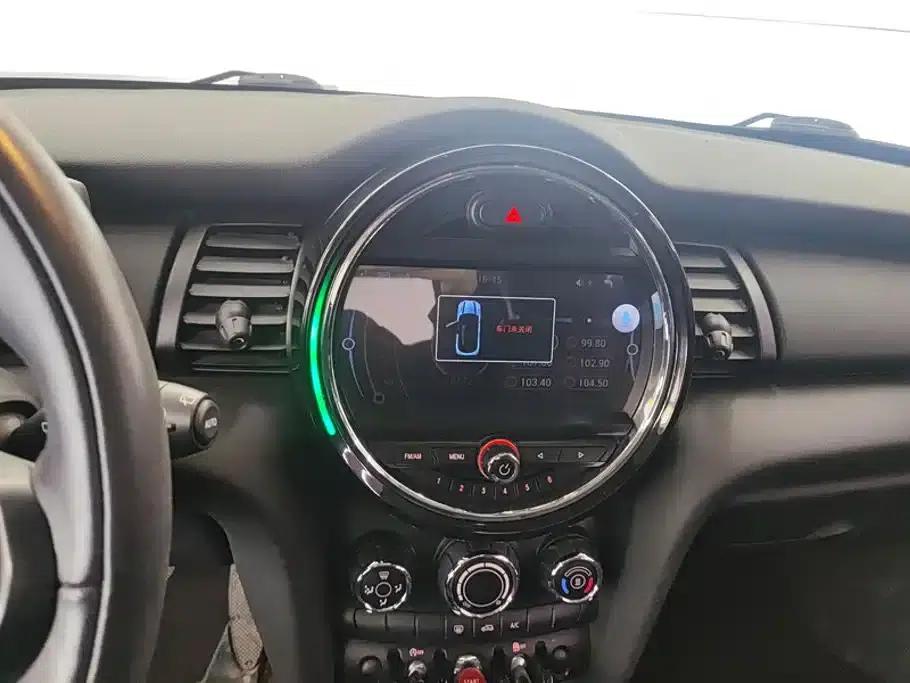 2018 MINI 1.5T ONE PLUS 5-Door — миниатюра 13