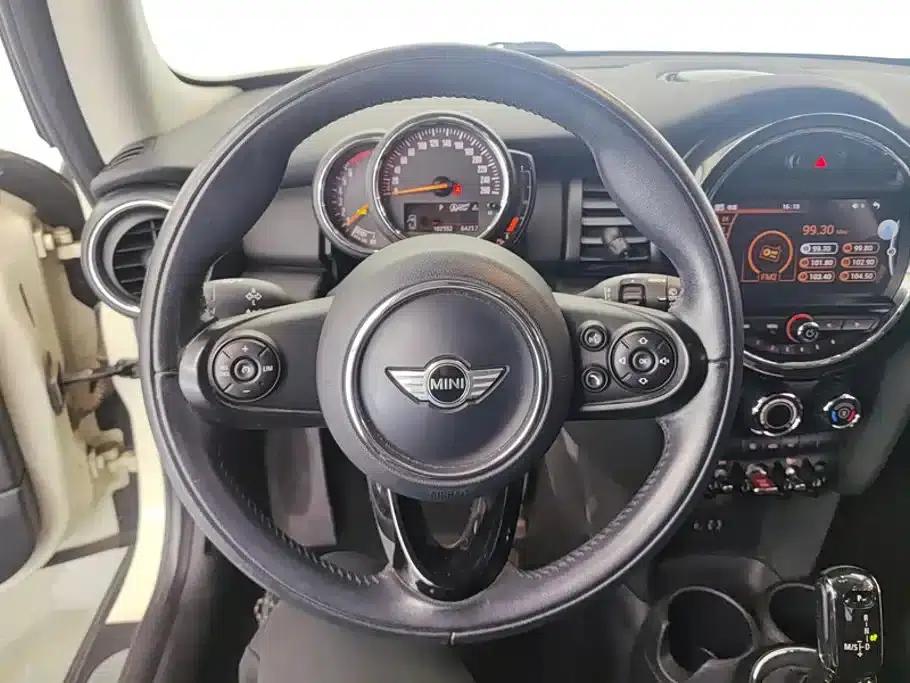 2018 MINI 1.5T ONE PLUS 5-Door — миниатюра 14