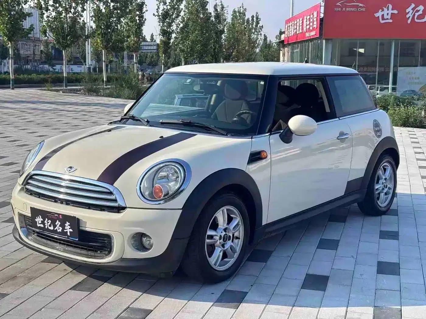 MINI 2012 1.6L ONE Baker Street — миниатюра 1