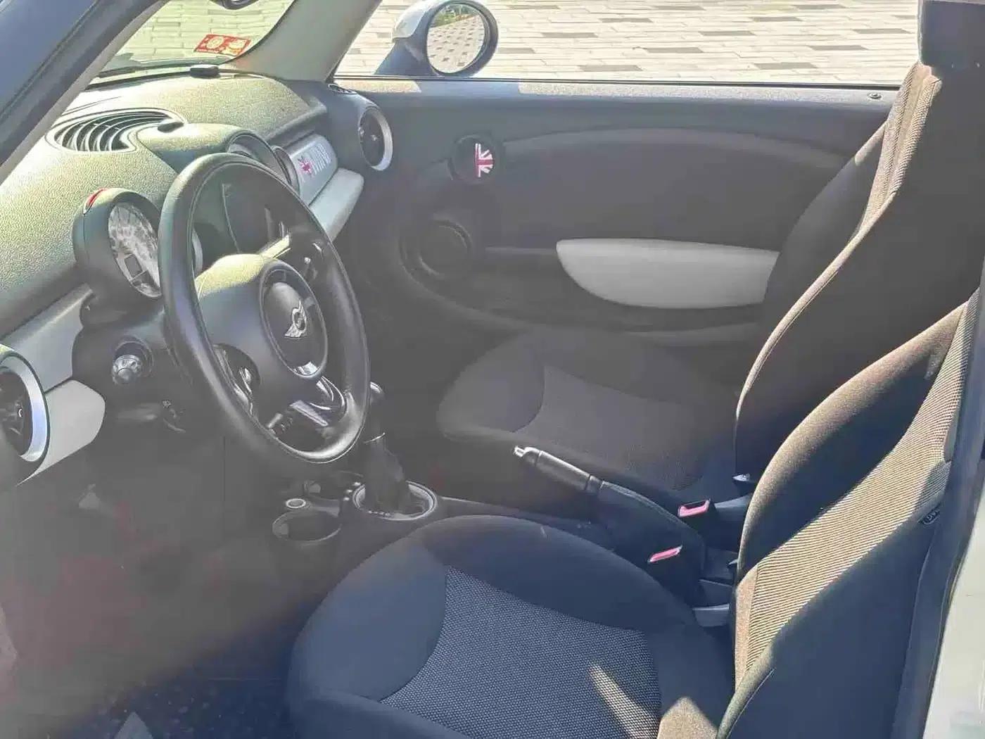 MINI 2012 1.6L ONE Baker Street — миниатюра 4