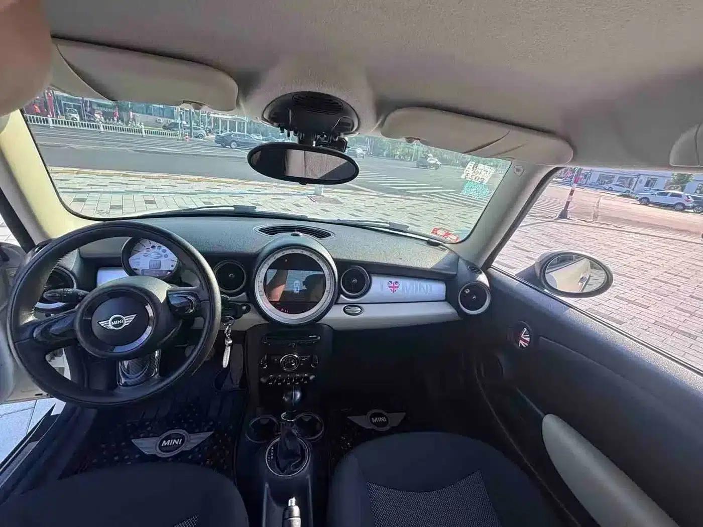 MINI 2012 1.6L ONE Baker Street — миниатюра 5