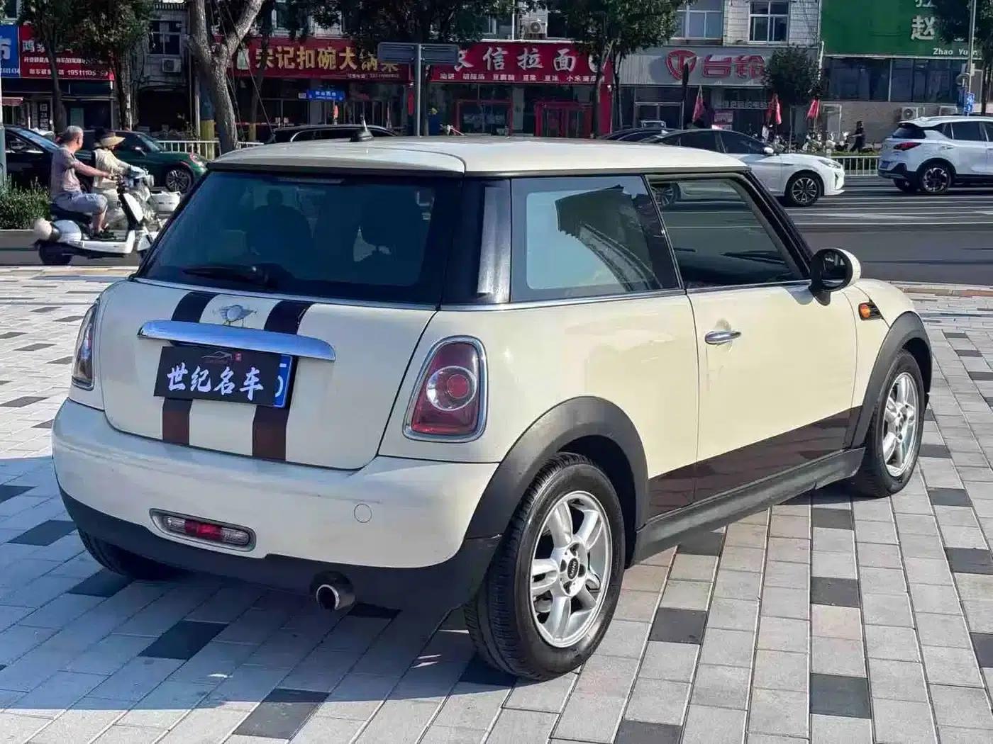 MINI 2012 1.6L ONE Baker Street — миниатюра 7