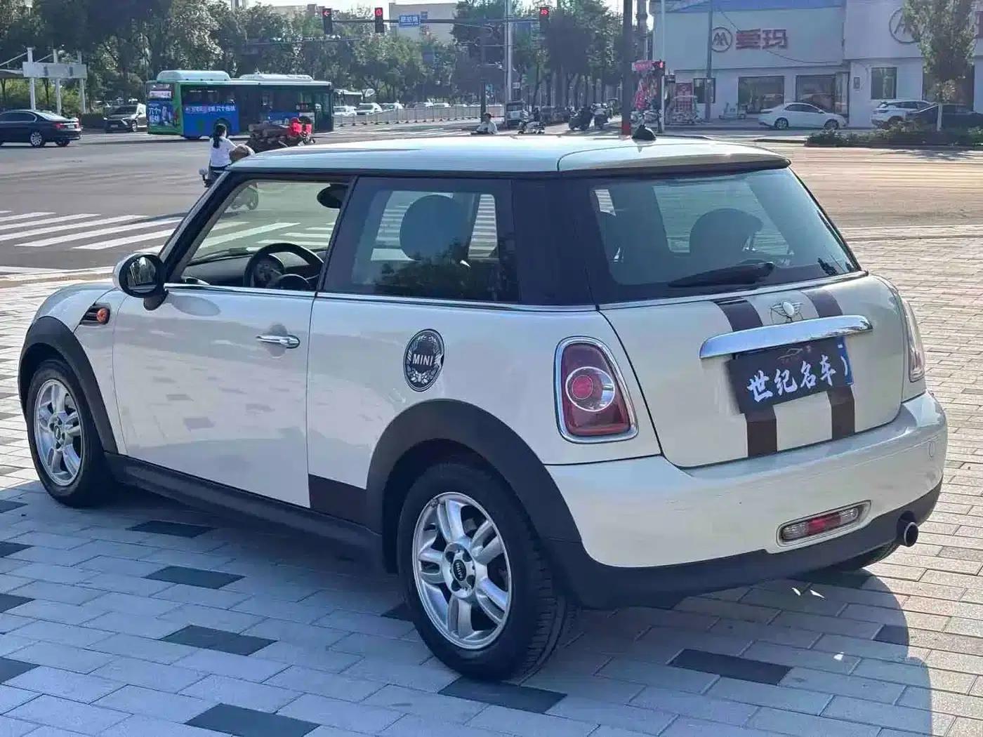 MINI 2012 1.6L ONE Baker Street — миниатюра 9