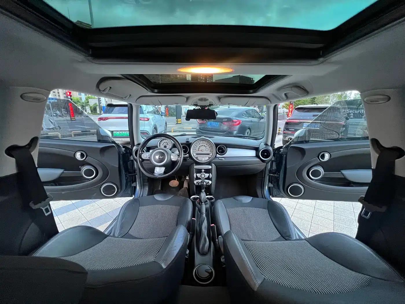 MINI 2010 1.6L COOPER Cheer — миниатюра 7