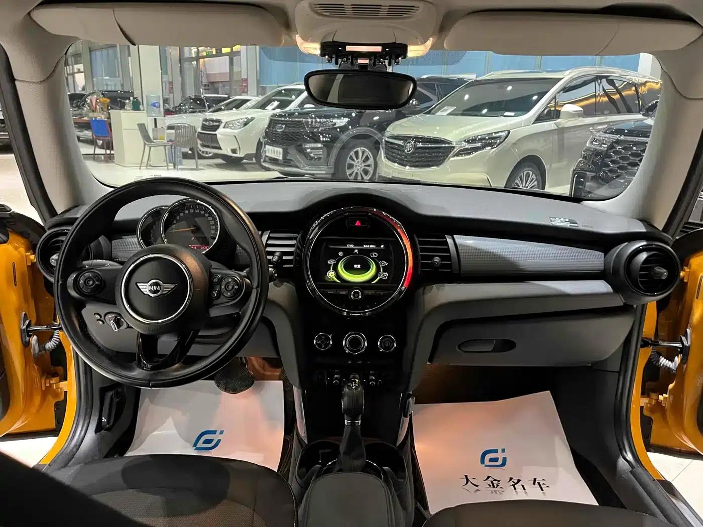 2014 MINI 1.5T COOPER Fun — миниатюра 11