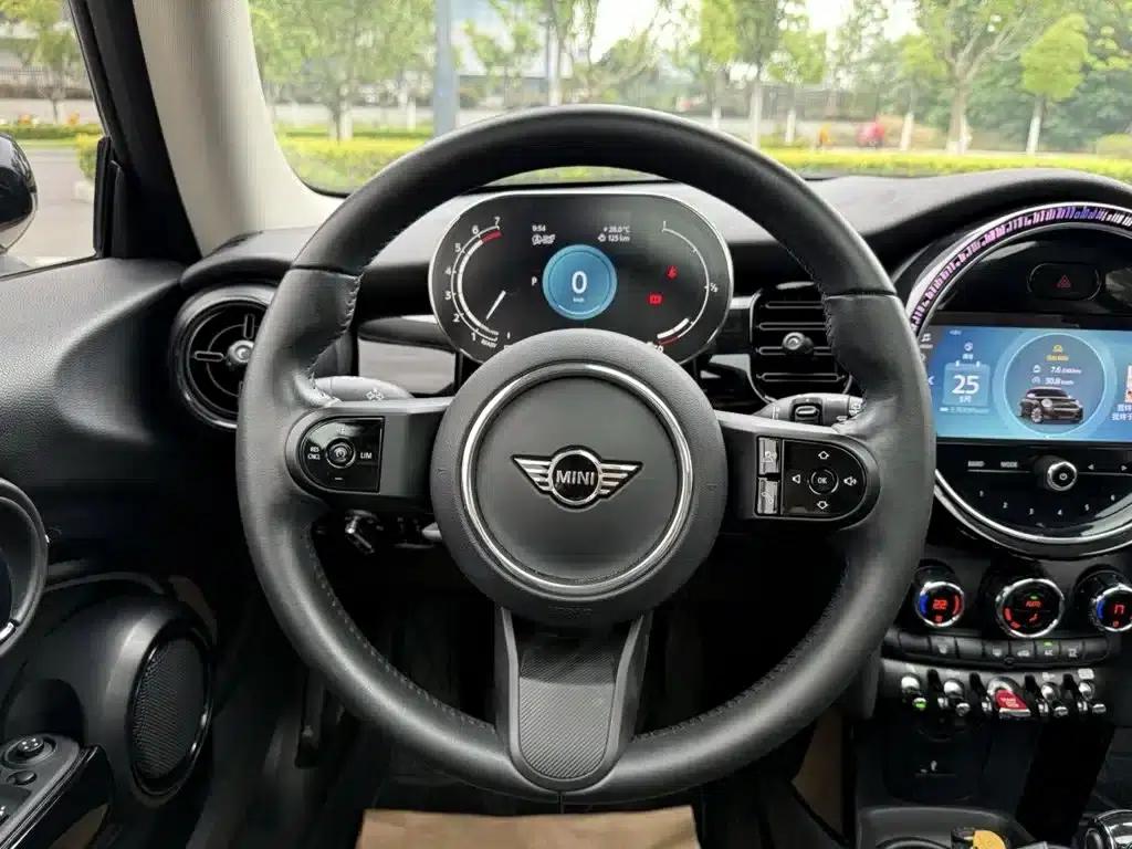 MINI 2022 Facelift 1.5T COOPER Artist — миниатюра 11