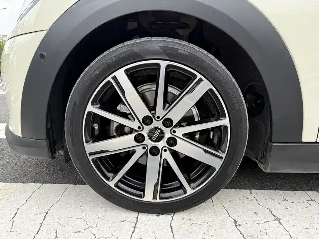 MINI 2022 Facelift 1.5T COOPER Artist — миниатюра 17