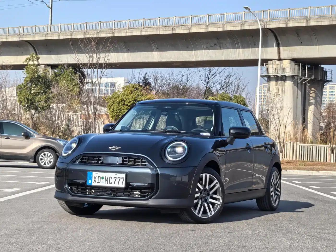 2025 MINI 1.5T COOPER Classic 5-Door — миниатюра 1