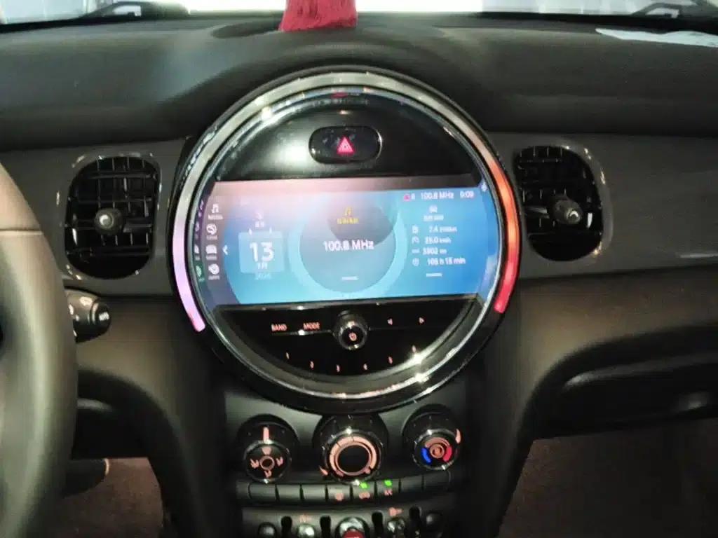 MINI 2022 1.5T ONE 5-Door Plus — миниатюра 13