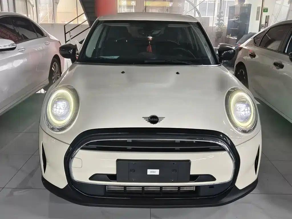 MINI 2022 1.5T ONE 5-Door Plus — миниатюра 3
