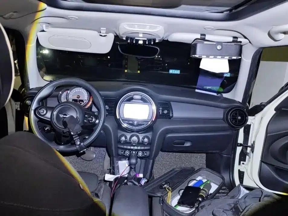 2015 MINI 1.5T COOPER Fun 5-Door — миниатюра 14