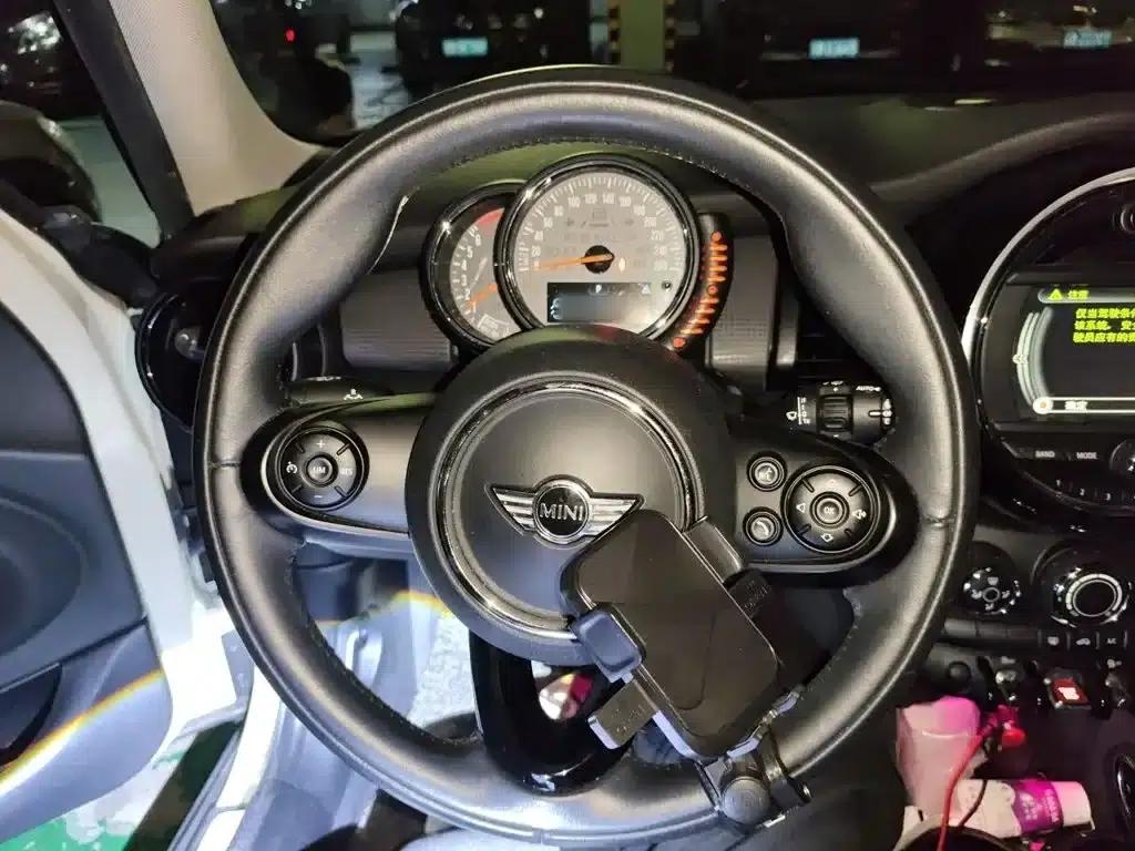 2015 MINI 1.5T COOPER Fun 5-Door — миниатюра 3