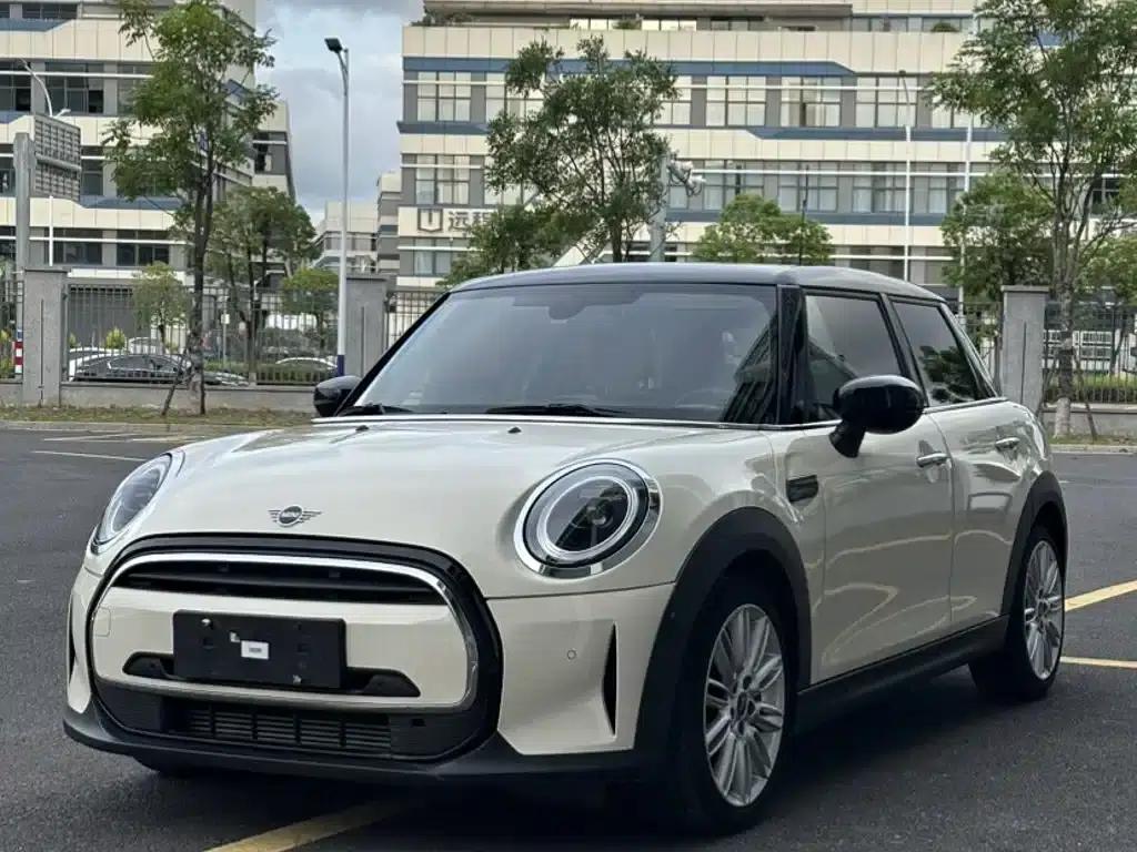 2022 MINI 1.5T COOPER Classic 5-Door — миниатюра 1