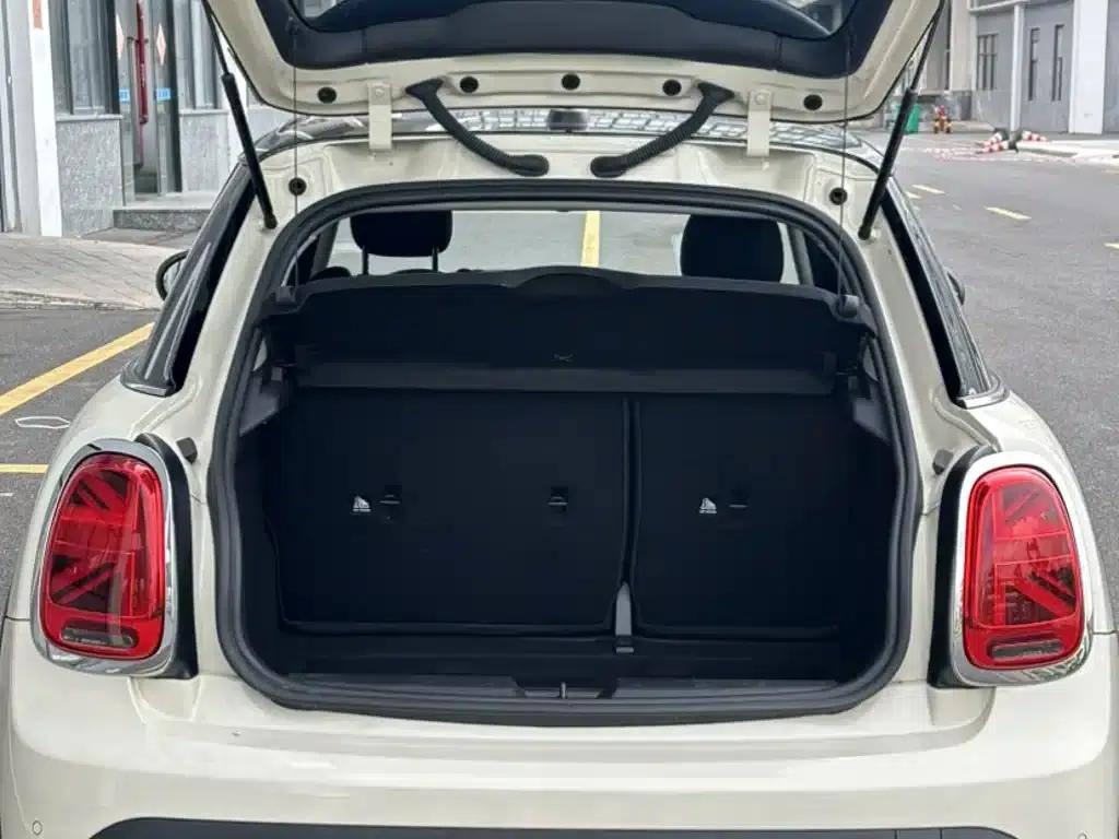 2022 MINI 1.5T COOPER Classic 5-Door — миниатюра 17