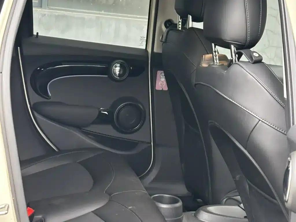 2022 MINI 1.5T COOPER Classic 5-Door — миниатюра 19