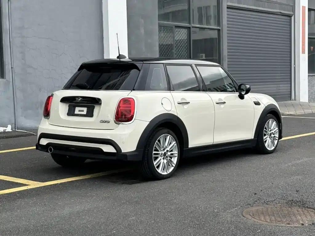 2022 MINI 1.5T COOPER Classic 5-Door — миниатюра 5