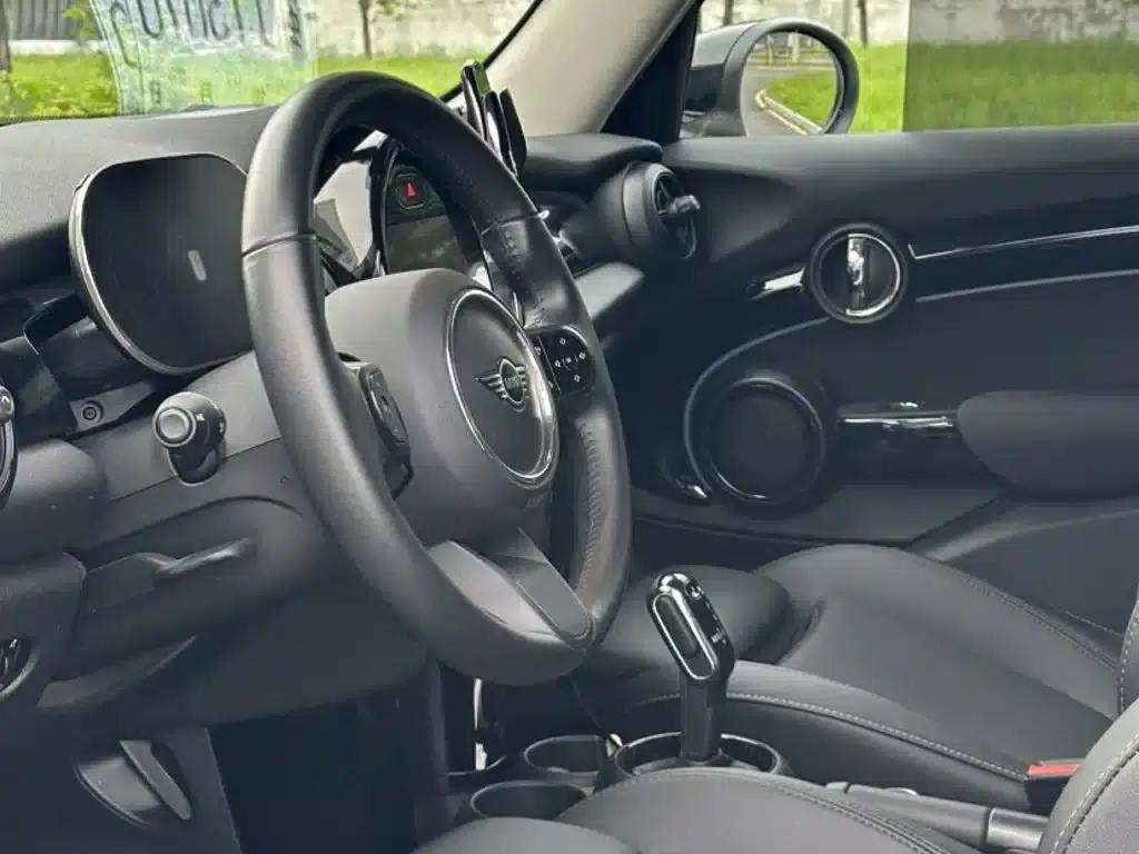 2022 MINI 1.5T COOPER Classic 5-Door — миниатюра 9