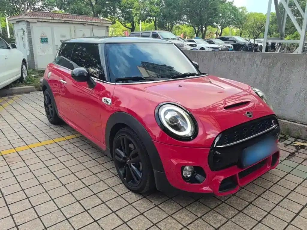 MINI 2018 2.0T COOPER S Classic — миниатюра 4