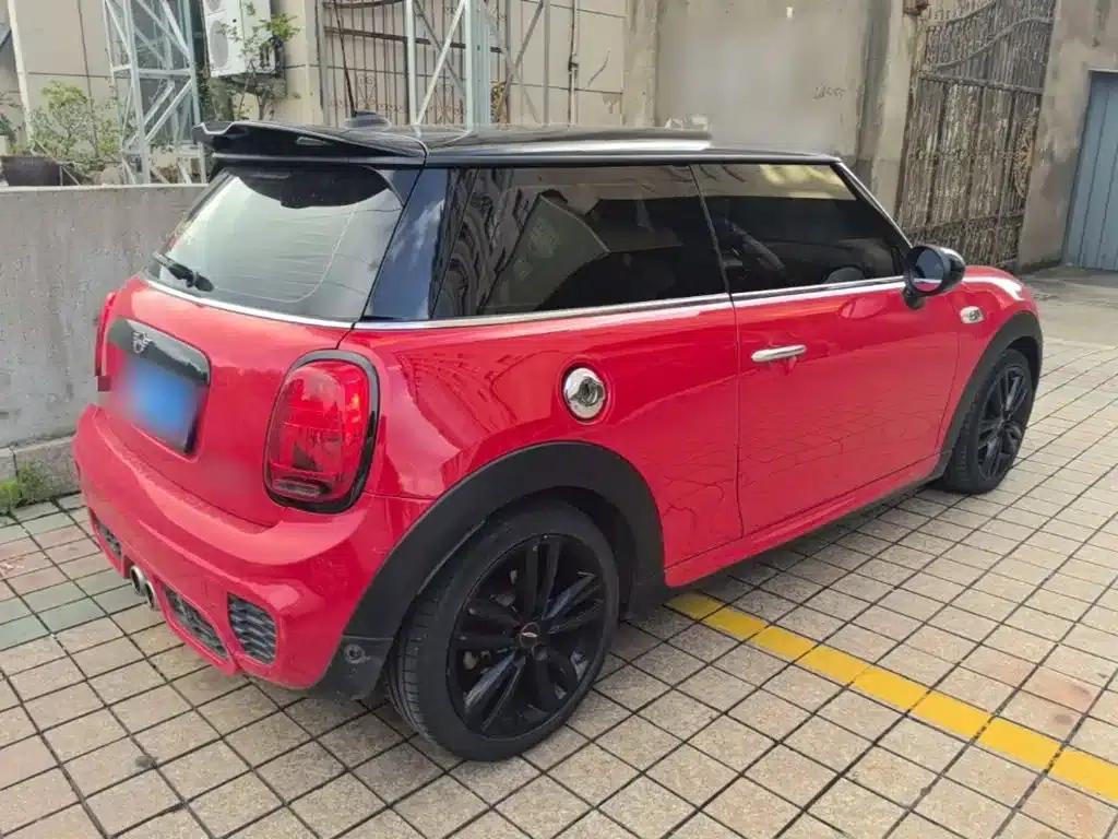 MINI 2018 2.0T COOPER S Classic — миниатюра 7
