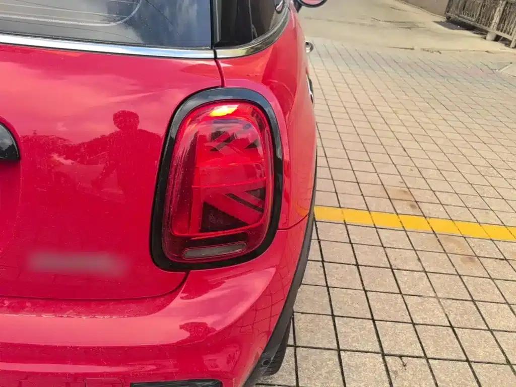 MINI 2018 2.0T COOPER S Classic — миниатюра 8