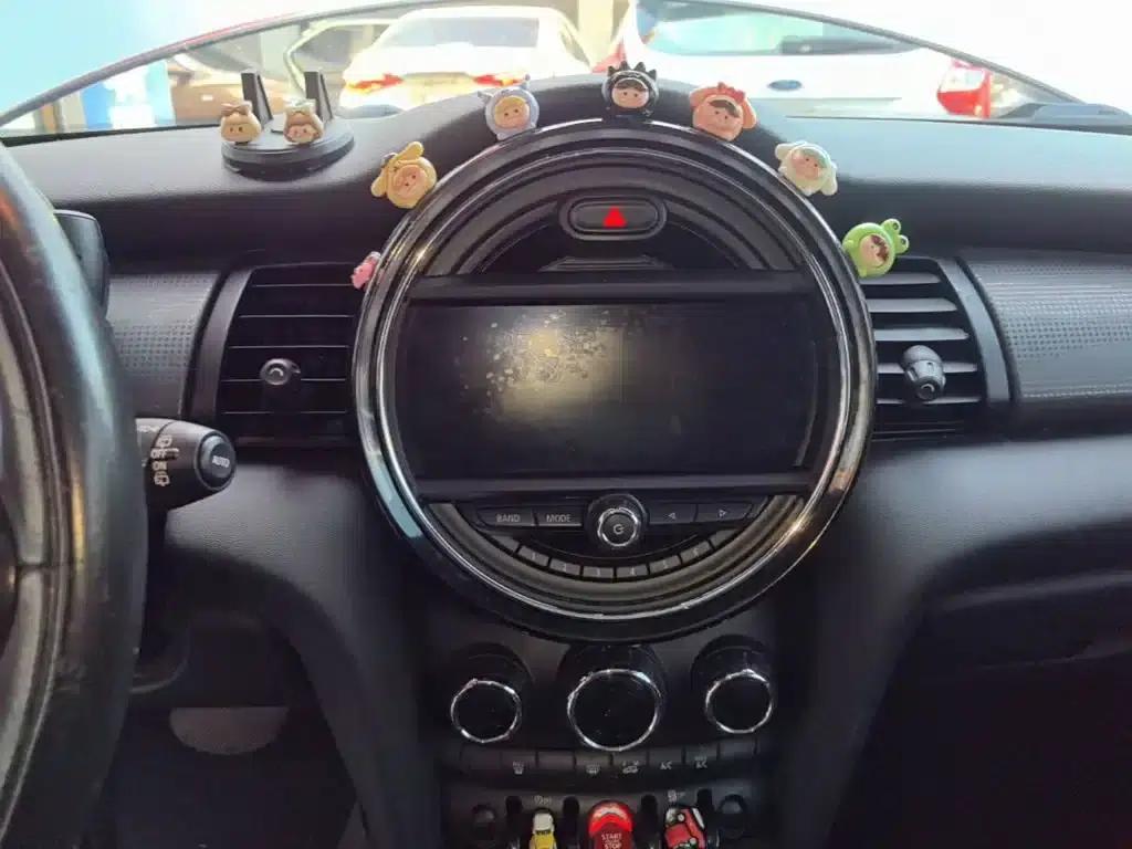 2016 MINI 1.5T COOPER Avant-garde 5-Door Edition — миниатюра 13