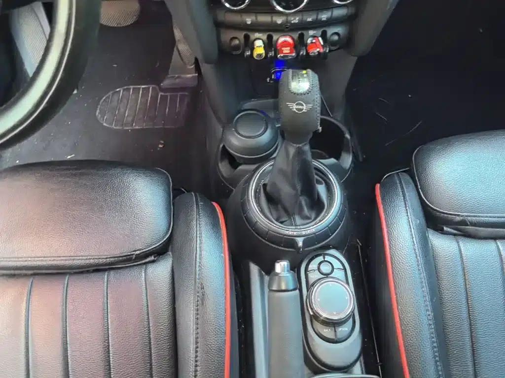 2016 MINI 1.5T COOPER Avant-garde 5-Door Edition — миниатюра 14