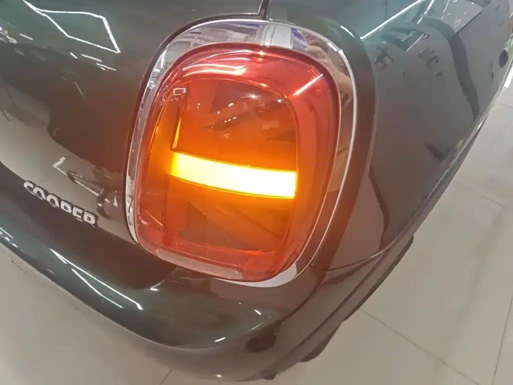 2016 MINI 1.5T COOPER — миниатюра 8