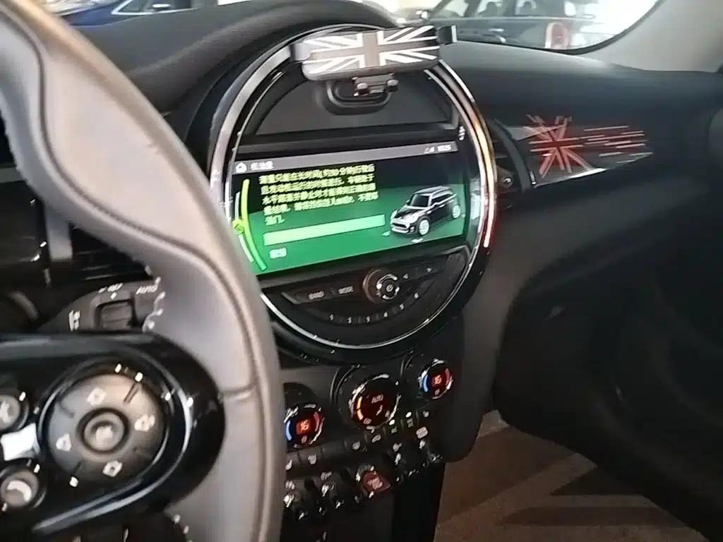 MINI 2019 1.5T COOPER Artist 5-Door Edition — миниатюра 13