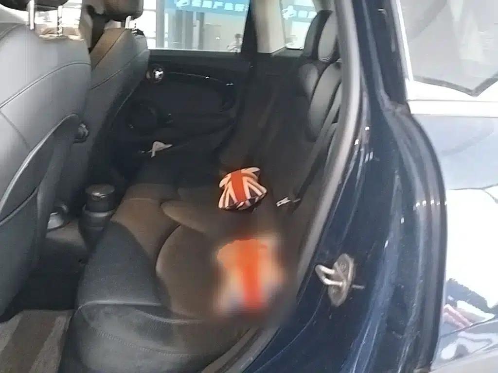 MINI 2019 1.5T COOPER Artist 5-Door Edition — миниатюра 17