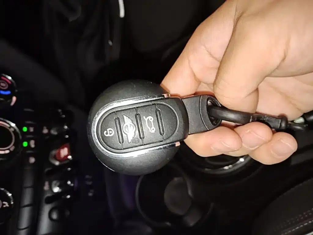 2015 MINI 1.5T COOPER Fun 5-Door — миниатюра 9