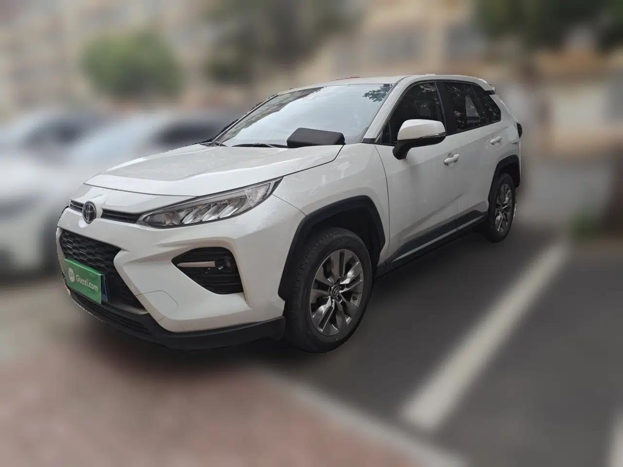 Toyota Wildlander 2022 2.0L CVT Two-Wheel Drive Luxury Edition — миниатюра 1