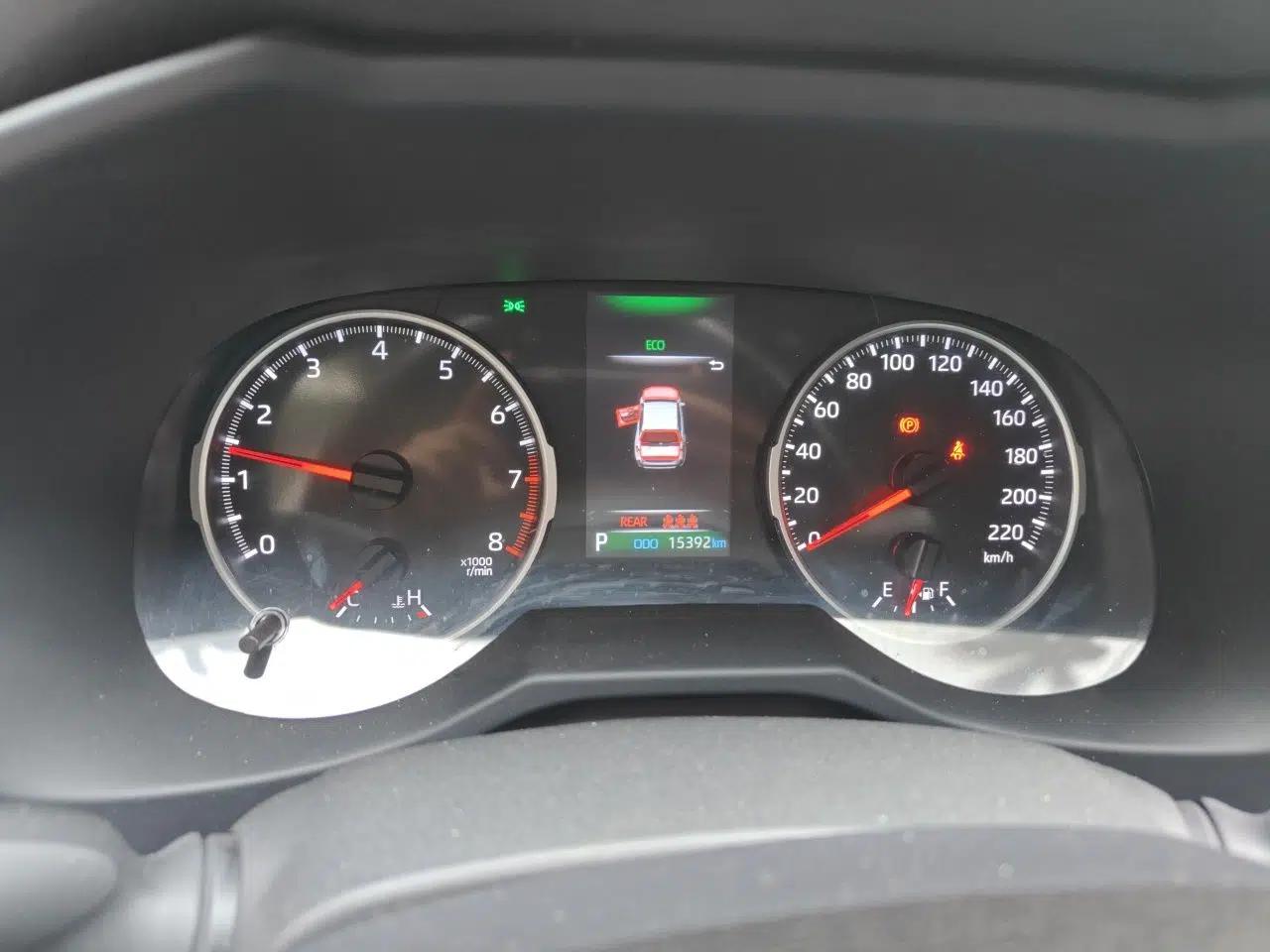 Toyota Wildlander 2022 2.0L CVT Two-Wheel Drive Luxury Edition — миниатюра 11