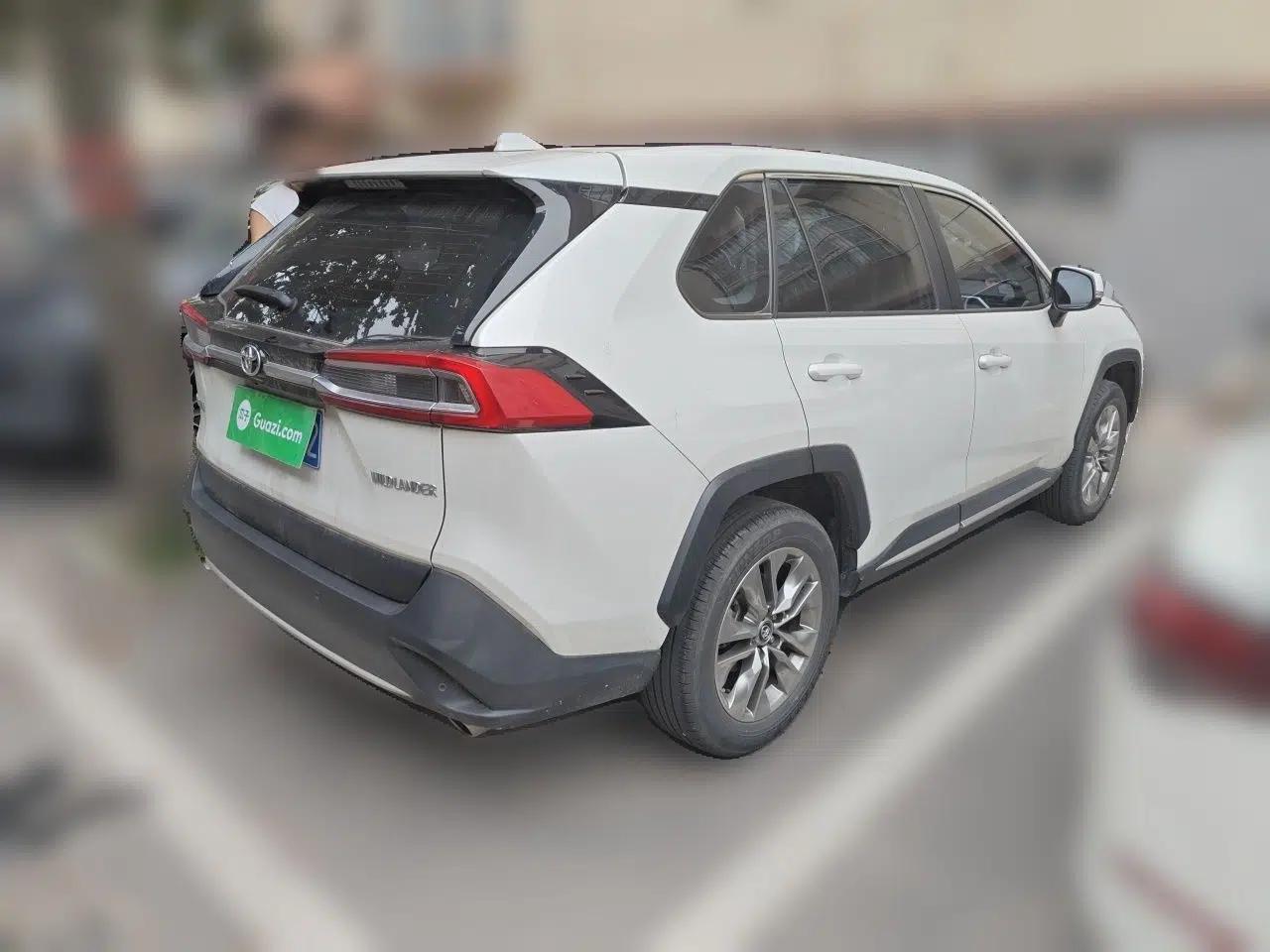 Toyota Wildlander 2022 2.0L CVT Two-Wheel Drive Luxury Edition — миниатюра 6