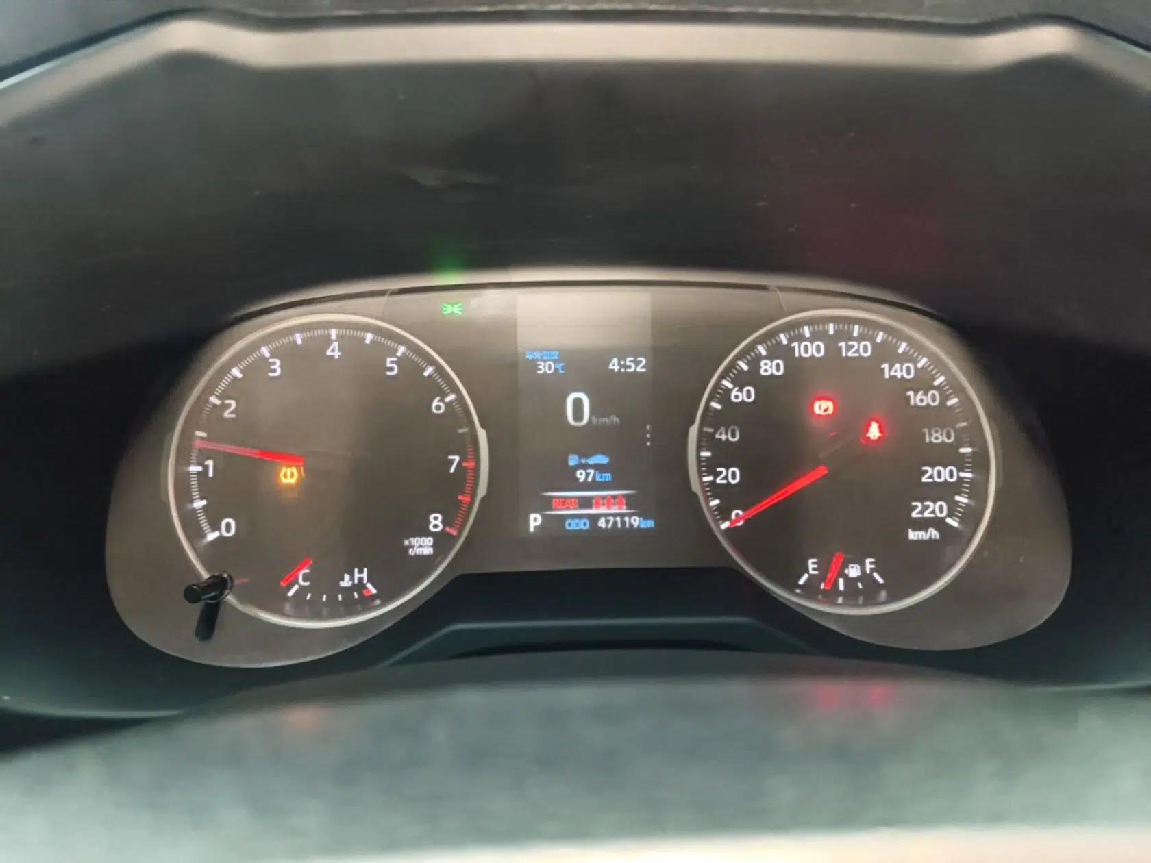 Toyota Wildlander 2022 2.0L CVT Two-Wheel Drive Luxury Edition — миниатюра 14