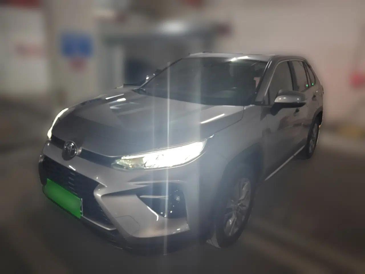 Toyota Wildlander 2023 2.0L CVT Two-Wheel Drive Urban Edition — миниатюра 1