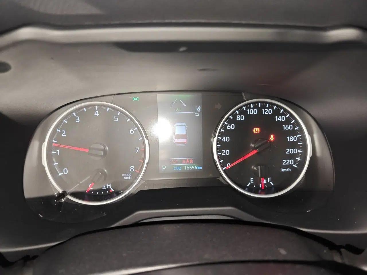 Toyota Wildlander 2023 2.0L CVT Two-Wheel Drive Urban Edition — миниатюра 11