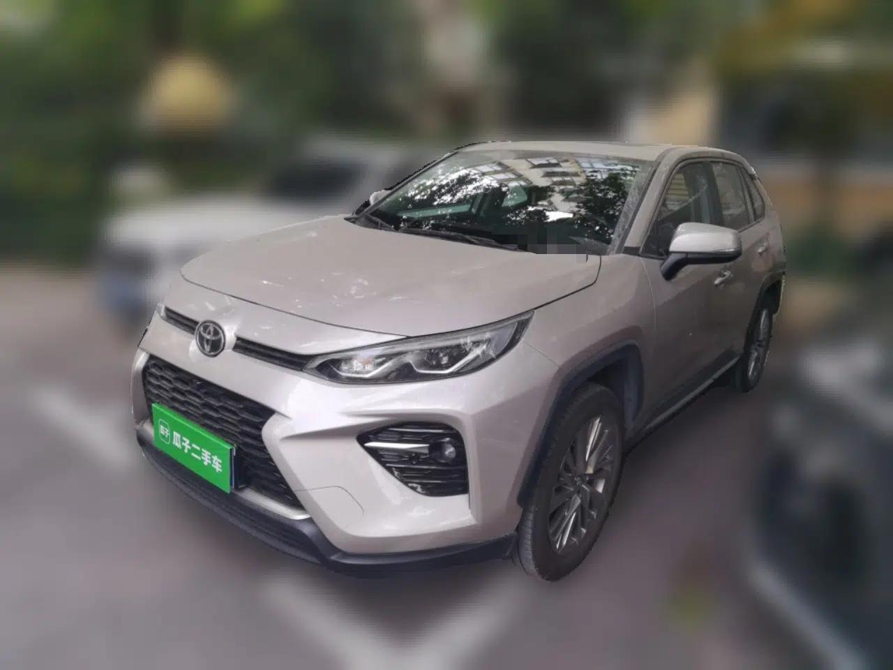 Toyota Wildlander 2022 2.0L CVT Two-Wheel Drive Prestige Edition — миниатюра 1