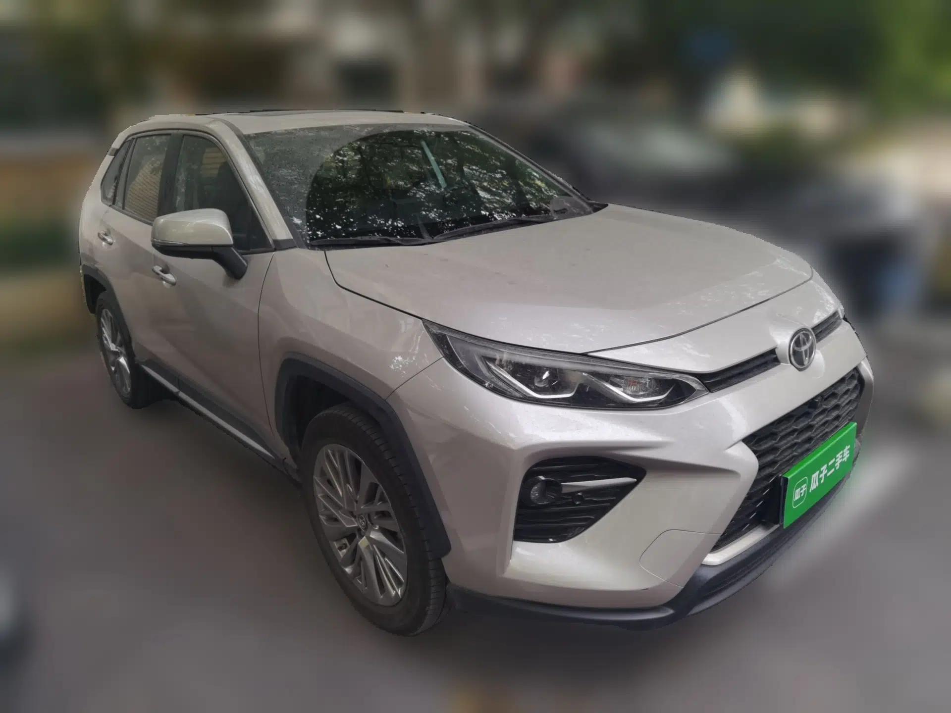 Toyota Wildlander 2022 2.0L CVT Two-Wheel Drive Prestige Edition — миниатюра 3