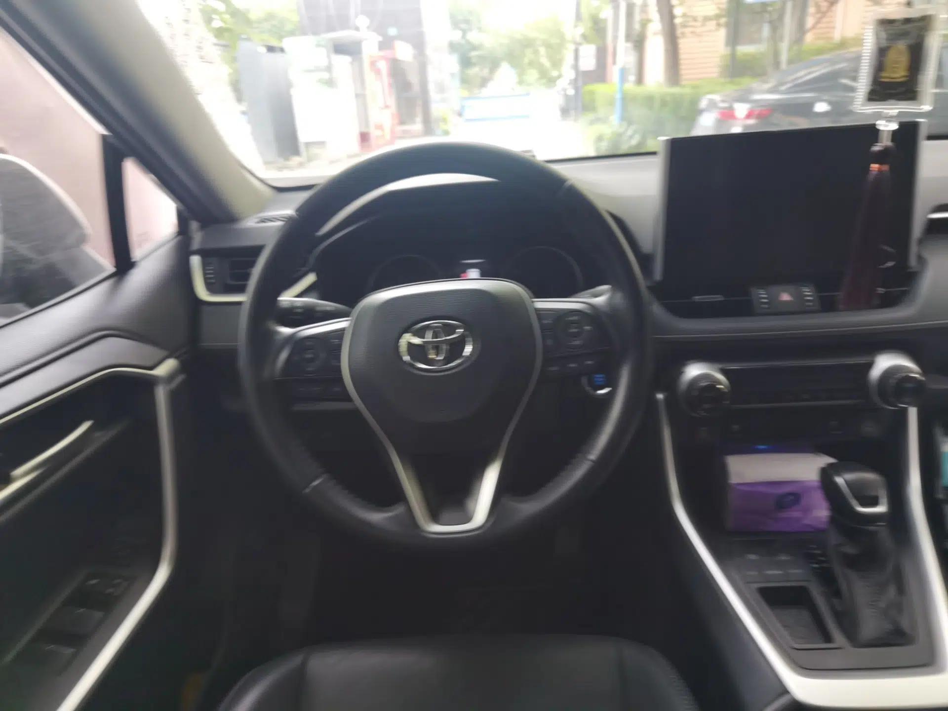 Toyota Wildlander 2022 2.0L CVT Two-Wheel Drive Prestige Edition — миниатюра 10