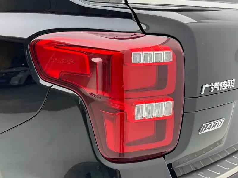Trumpchi GS8 2017 320T 4WD Luxury Intelligent Connected Edition 7-Seater — миниатюра 13