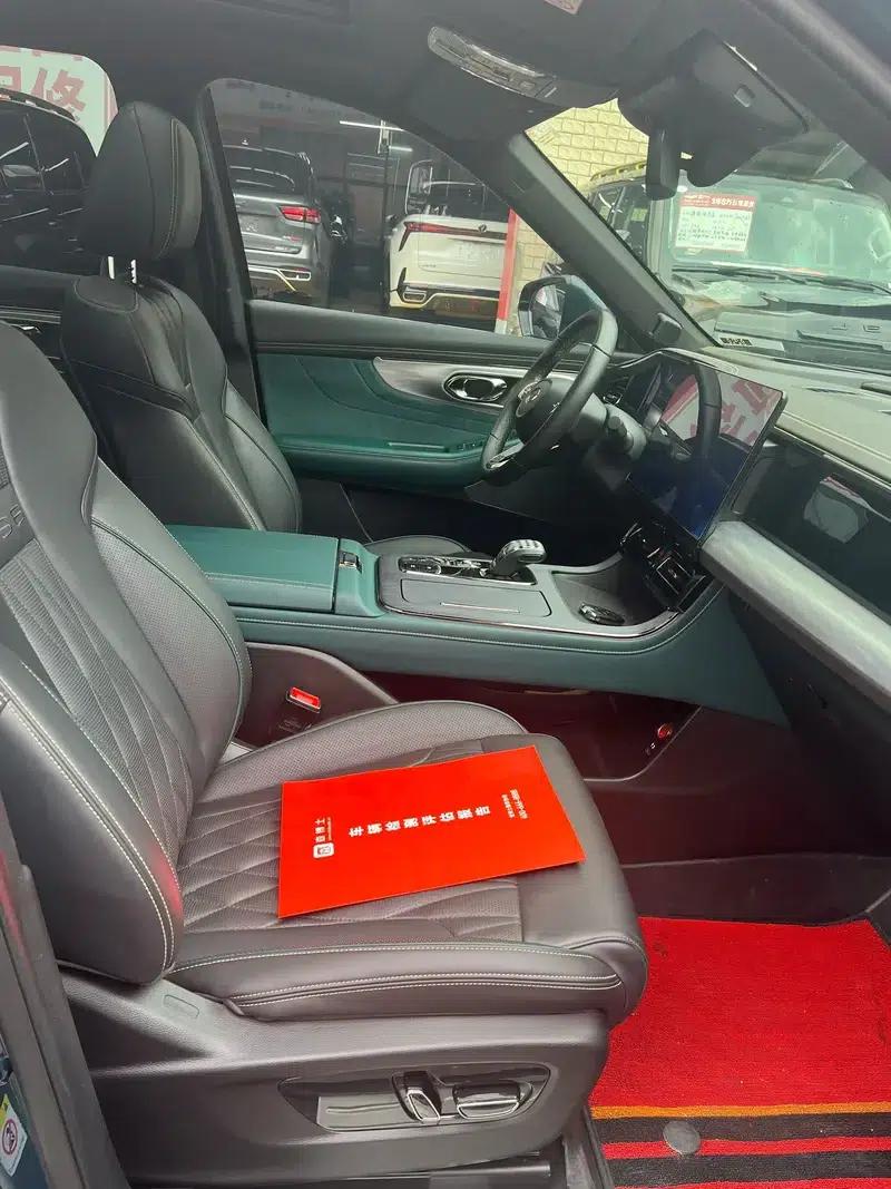 Trumpchi GS8 2022 Dual Engine Series 2.0TM Hybrid Four-Wheel Drive Flagship Edition 7-Seater — миниатюра 5