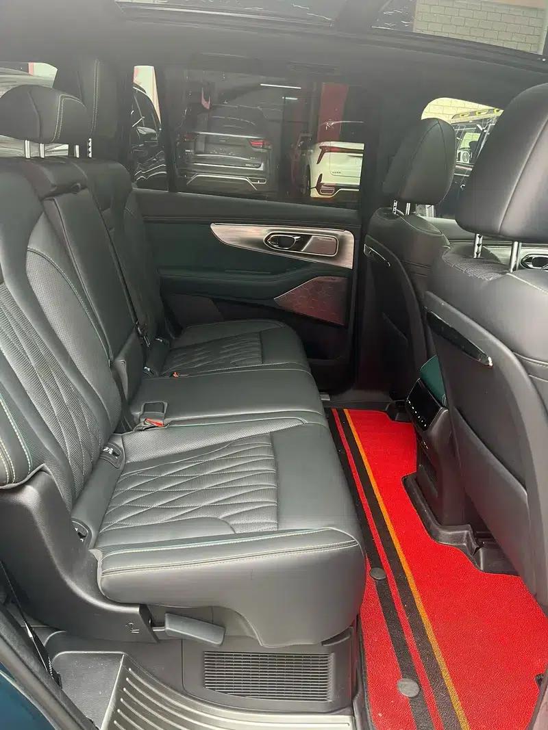 Trumpchi GS8 2022 Dual Engine Series 2.0TM Hybrid Four-Wheel Drive Flagship Edition 7-Seater — миниатюра 9