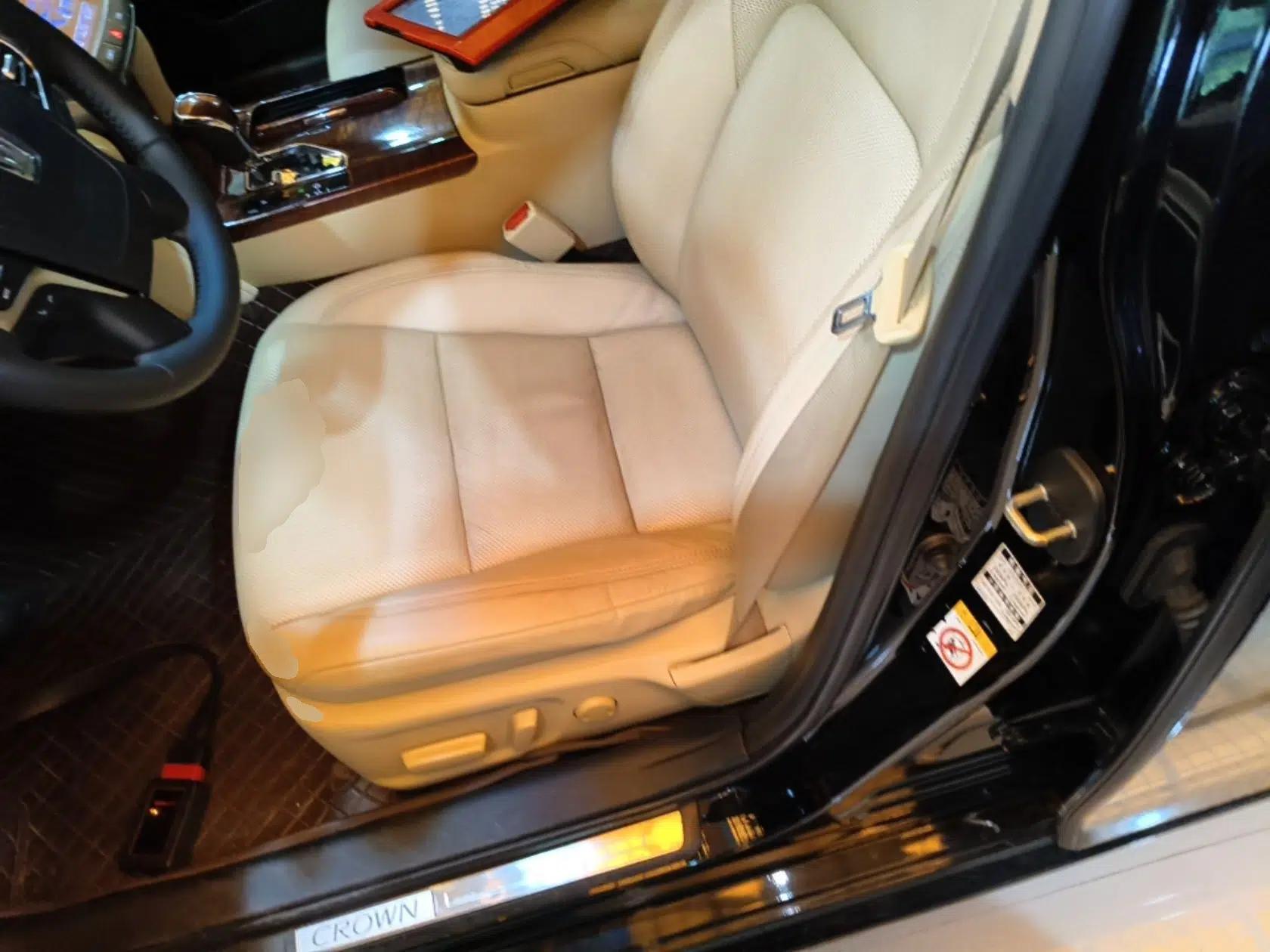 Toyota Crown 2015 2.0T Fashion Edition — миниатюра 17