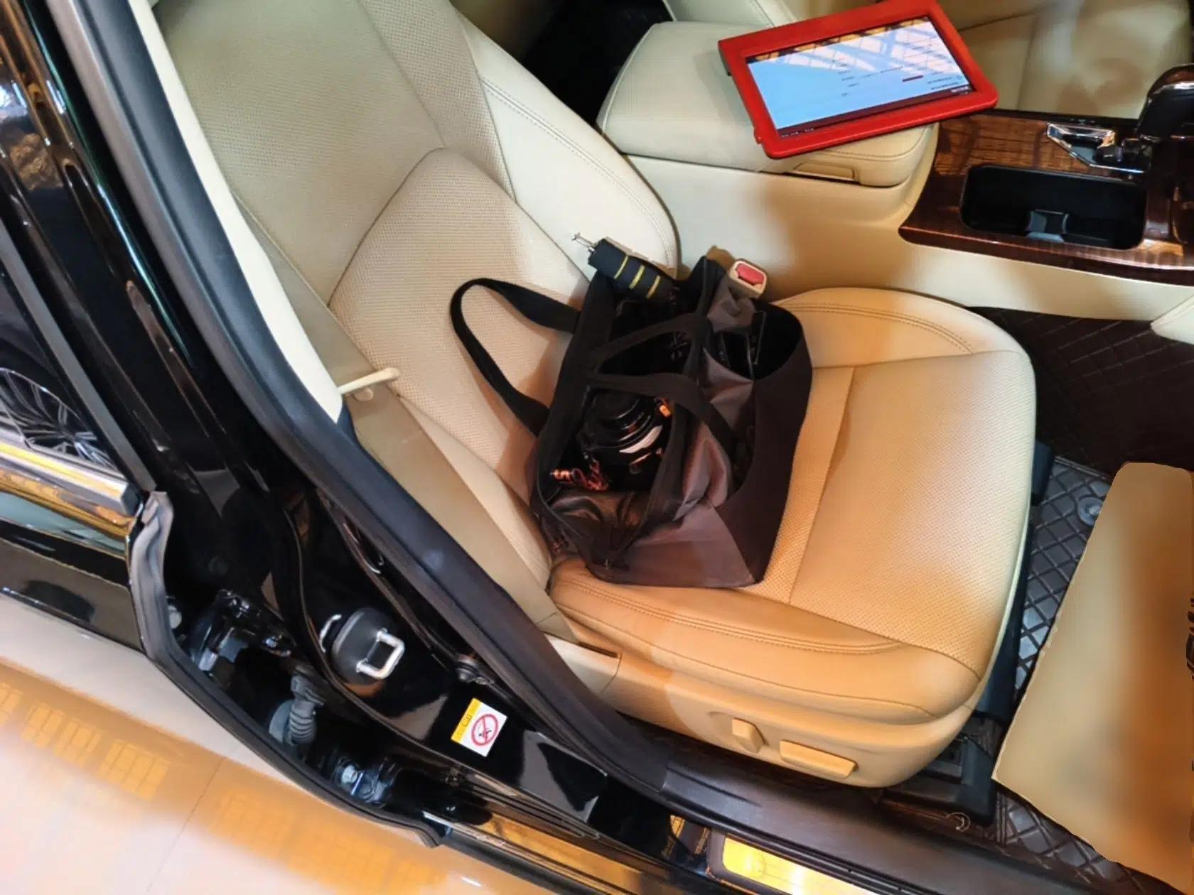 Toyota Crown 2015 2.0T Fashion Edition — миниатюра 19