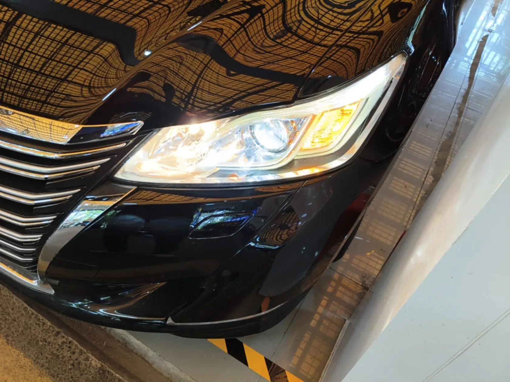 Toyota Crown 2015 2.0T Fashion Edition — миниатюра 8